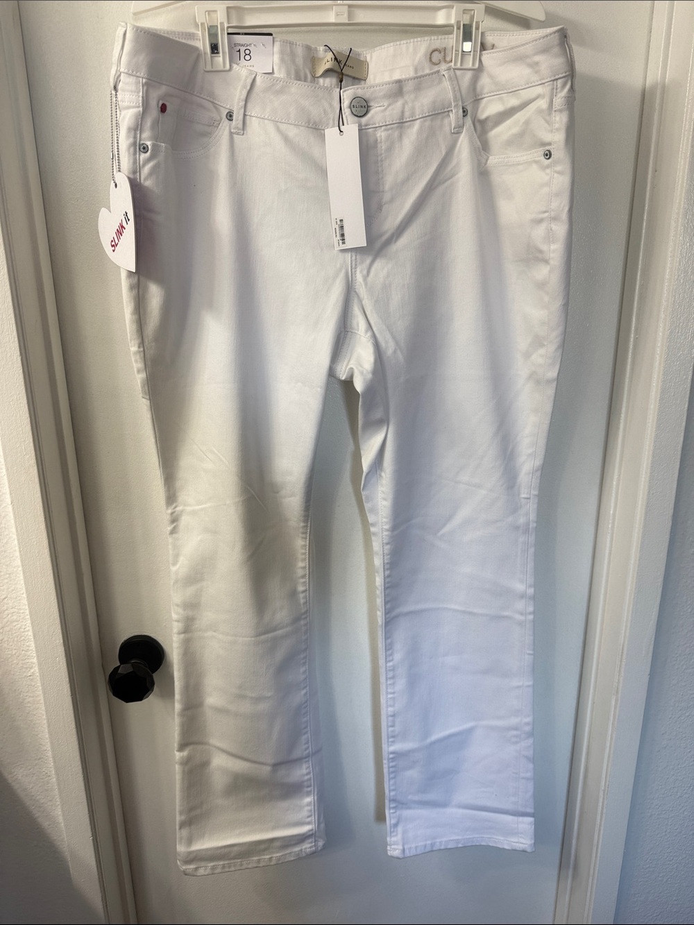 SLINK CURVE Women’s White Straight-Leg Jeans NWT-18